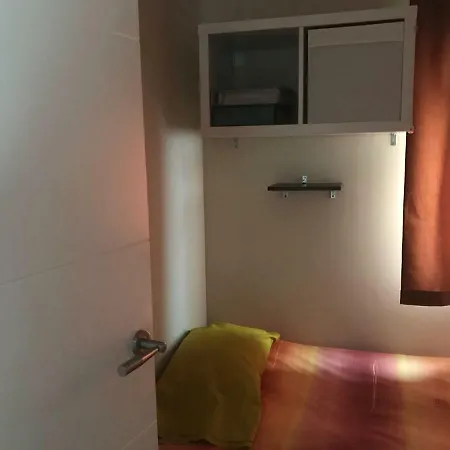 Апартаменты Cerca De La Playa Victoria De *