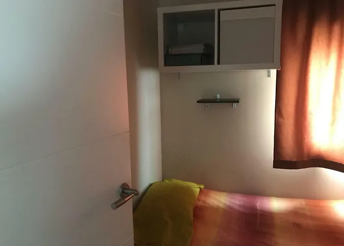 Апартаменты Cerca De La Playa Victoria De *