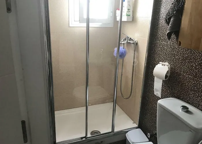 Cerca De La Playa Victoria De *