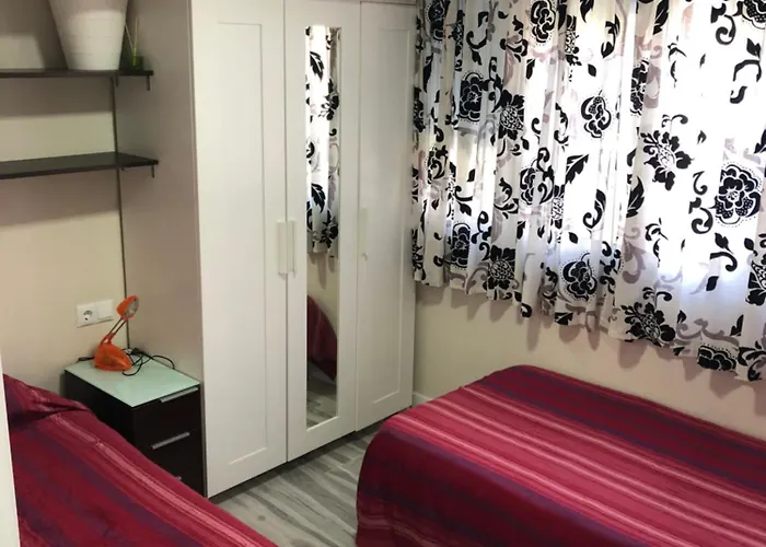 Cerca De La Playa Victoria De 公寓 加的斯